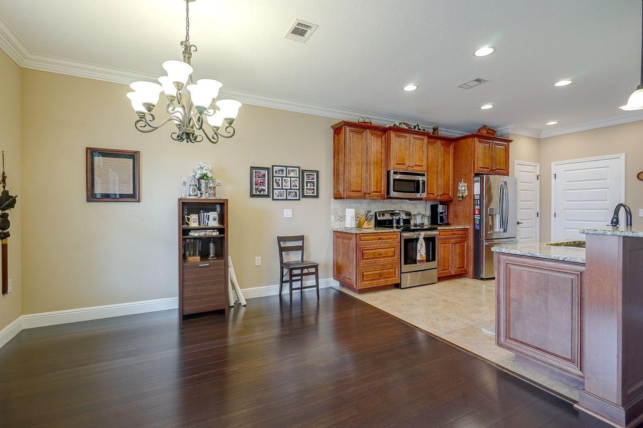 MAJESTIC OAKS - Residential