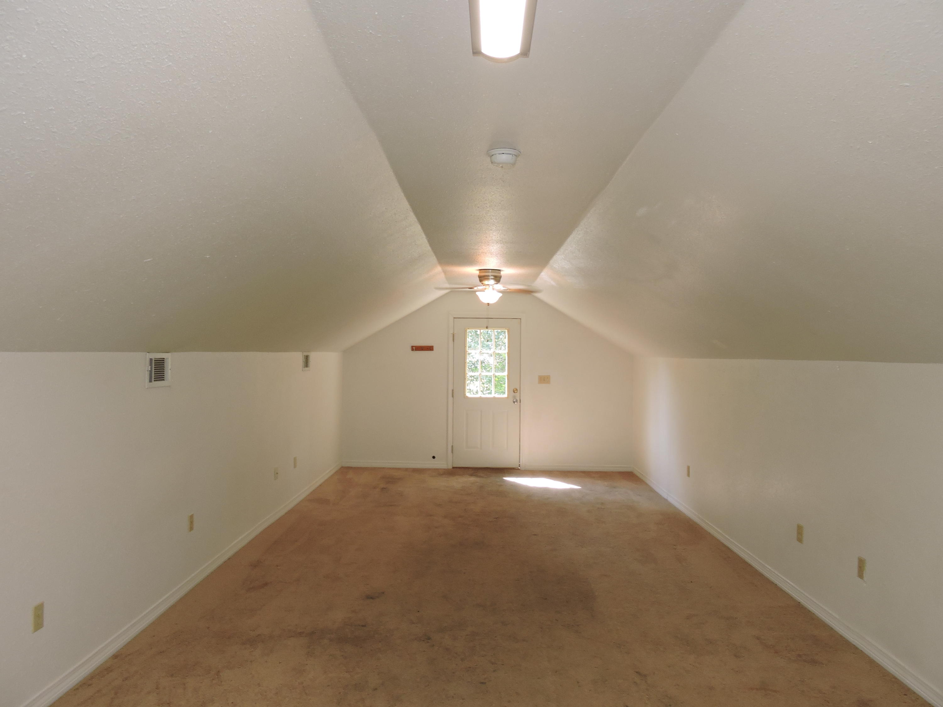 MORRIS ADDN TO CRESTVIEW - Residential Lease