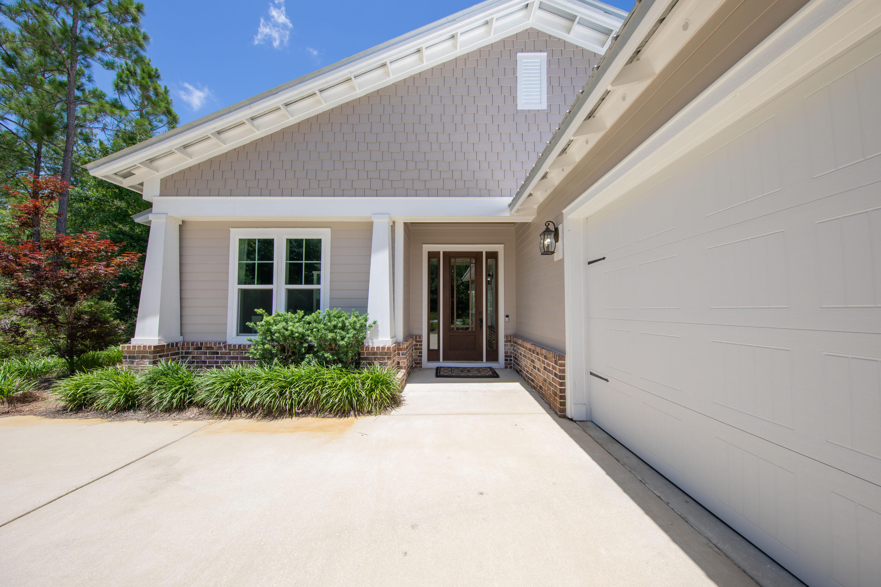 This nearly new Beautiful home is a GREAT deal for someone looking for that beach cottage, rustic, open floor plan with a quick commute to Santa Rosa Beach.   This 3 Bedroom 2.5 Bath home is located in the amazing Bear Creek community with new home, Park, Pool, Gym, Tennis and basketball courts, and field to play.
oversized 2 car garage, spacious back patio. 
Schedule your showing, it wont last long! 
Buyers to verify all dimensions and info.