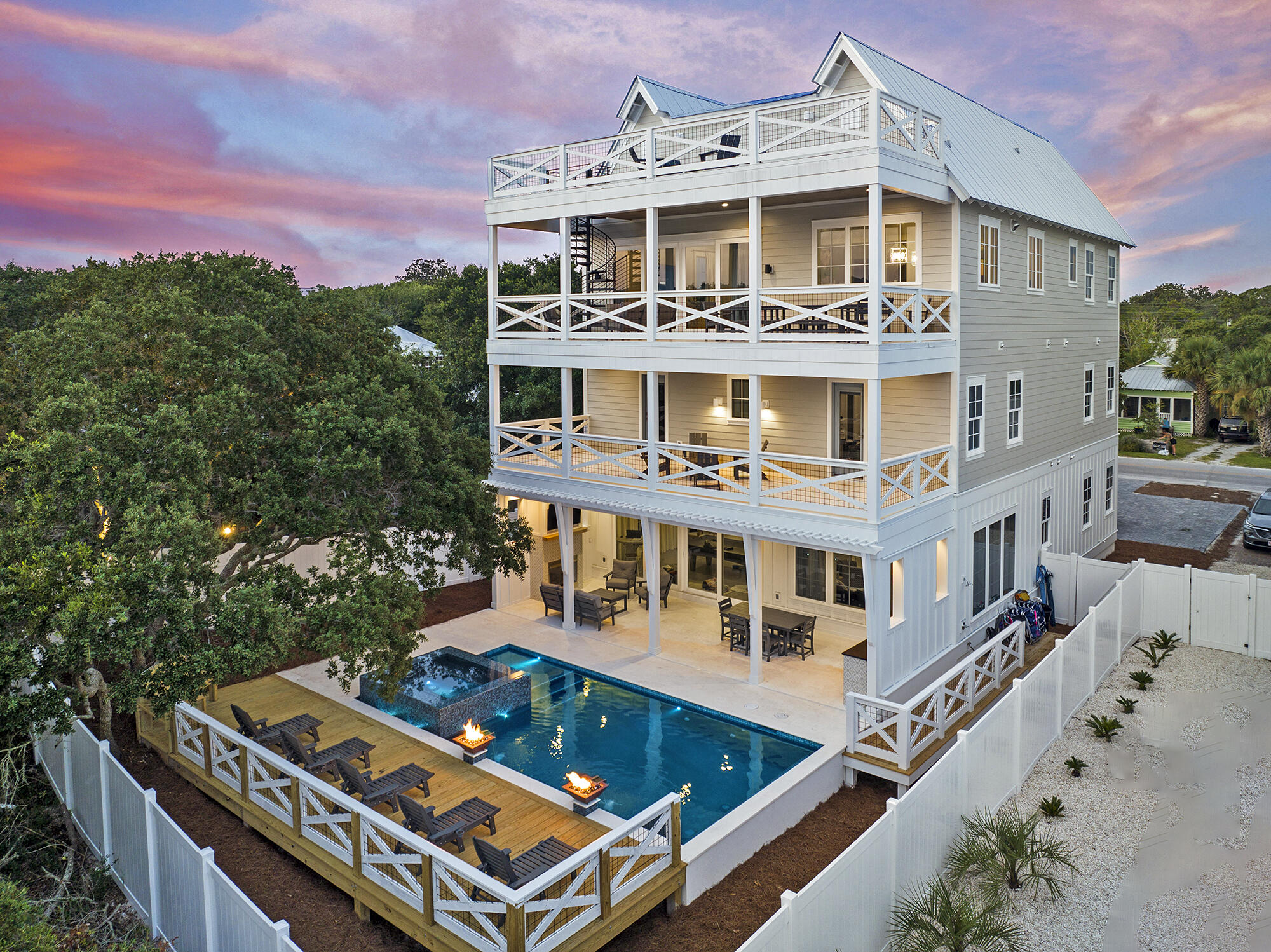 GRAYTON BEACH - Residential