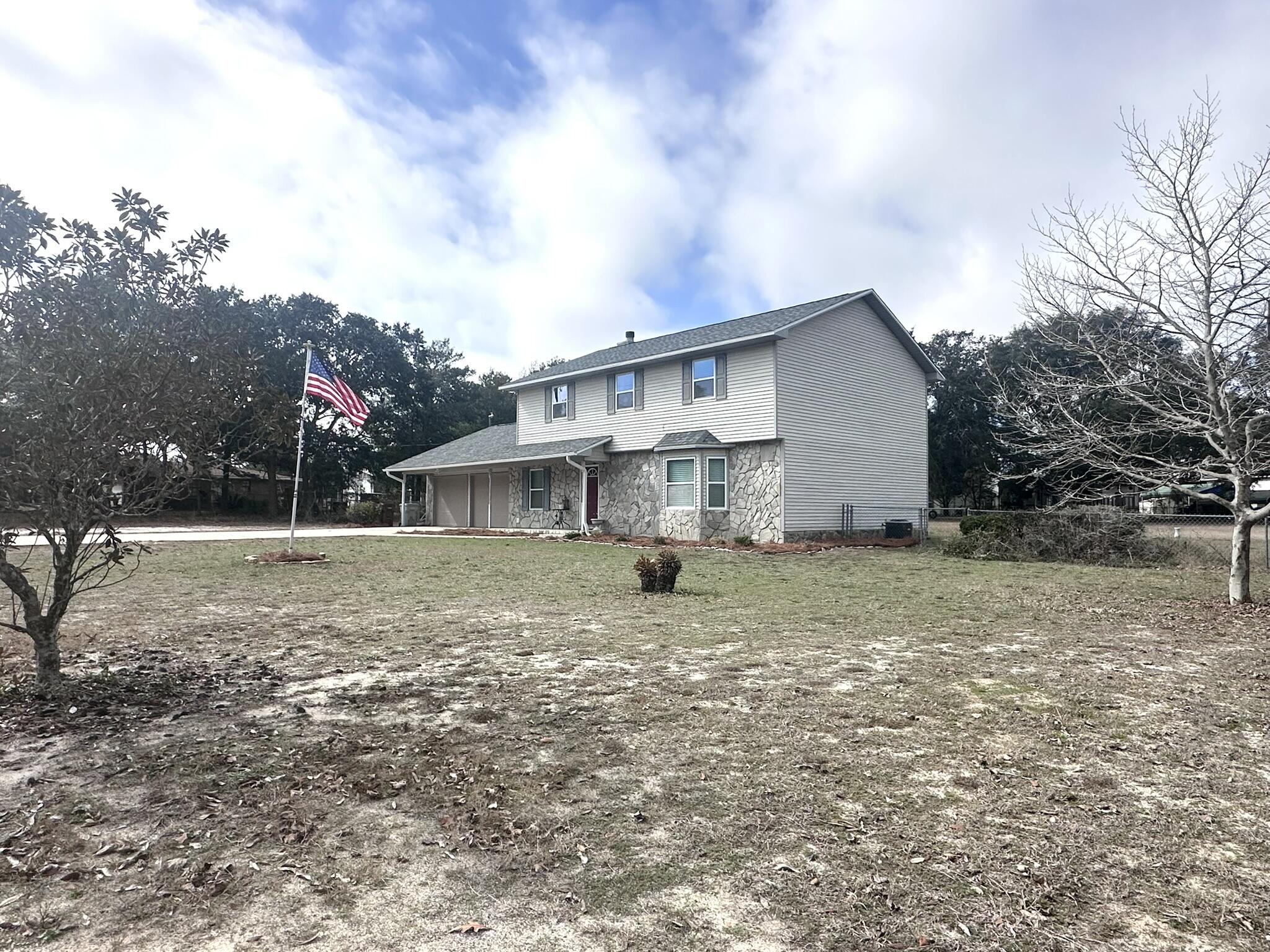 EAST BAY RIVER ESTATES 1ST ADDN - Residential Lease
