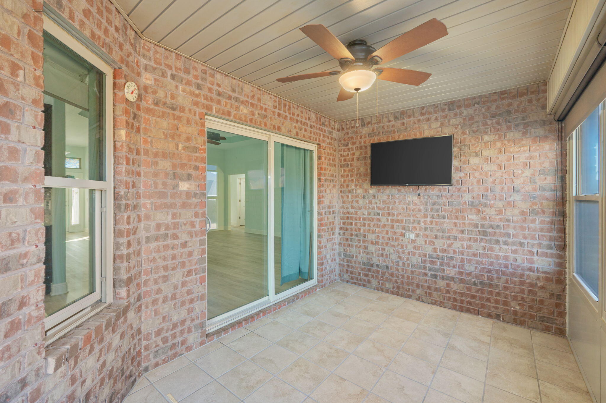 HOLLEY-CLIFF ESTATES - Residential