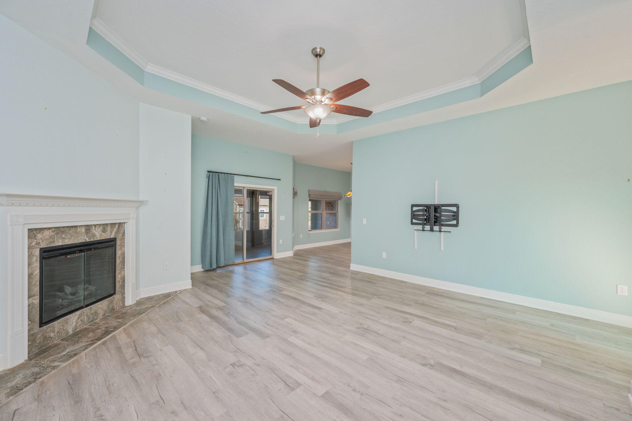 HOLLEY-CLIFF ESTATES - Residential