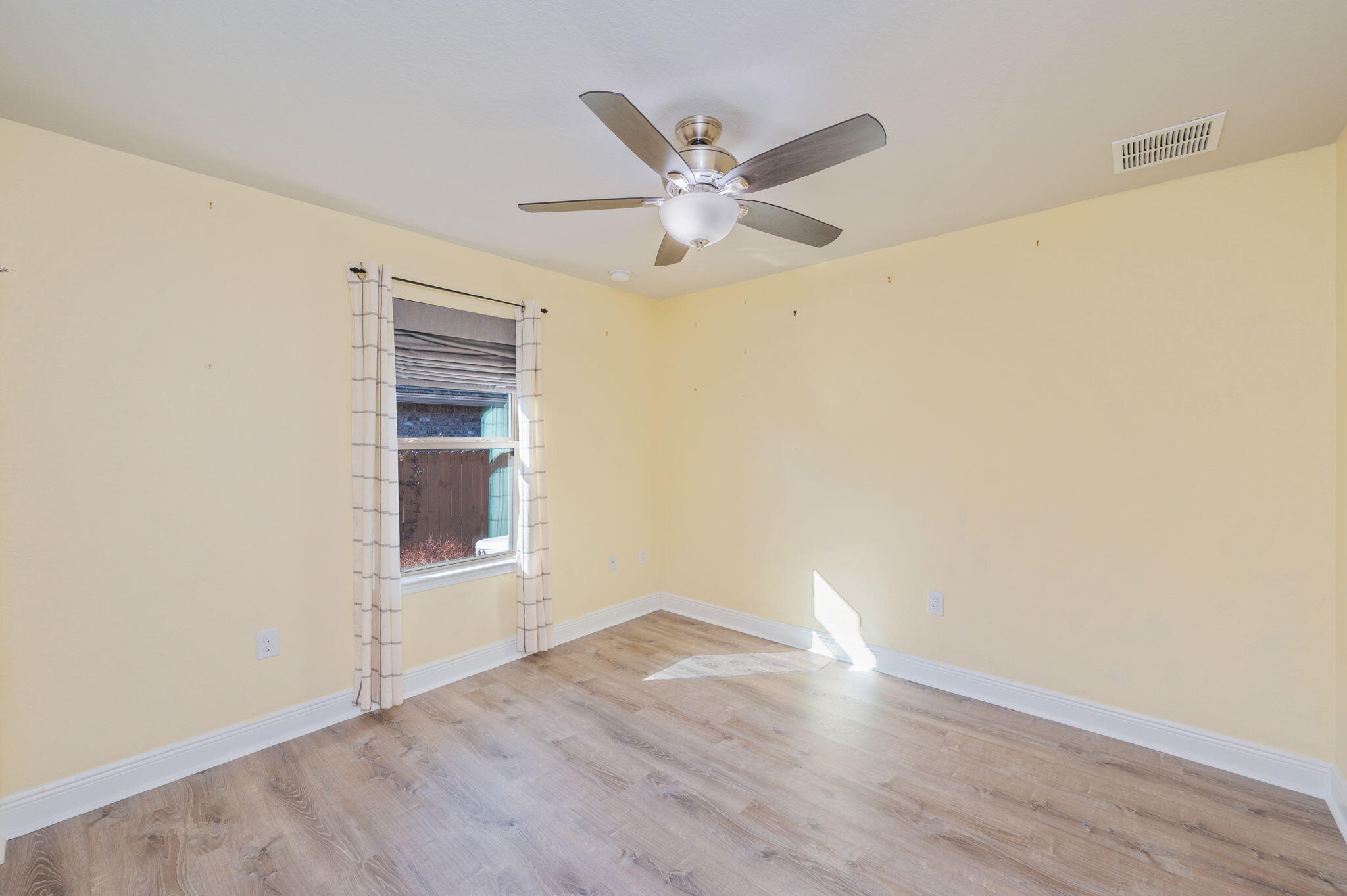 HOLLEY-CLIFF ESTATES - Residential