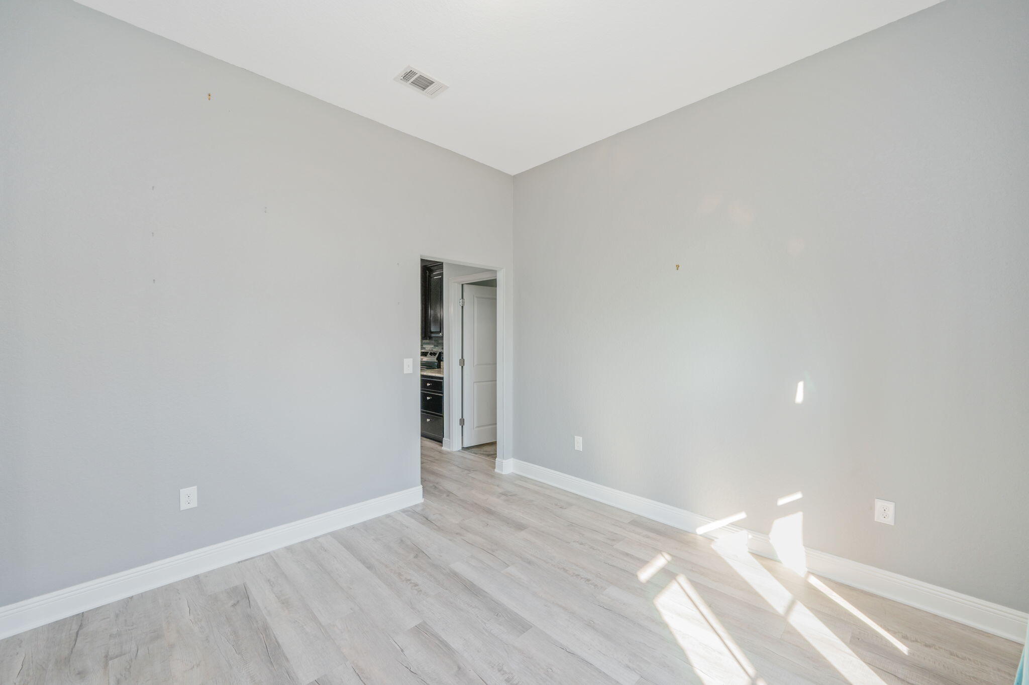 HOLLEY-CLIFF ESTATES - Residential