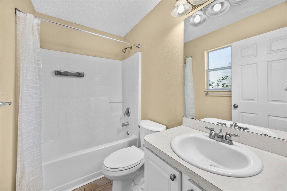 RIDGE CREST PH I - Residential