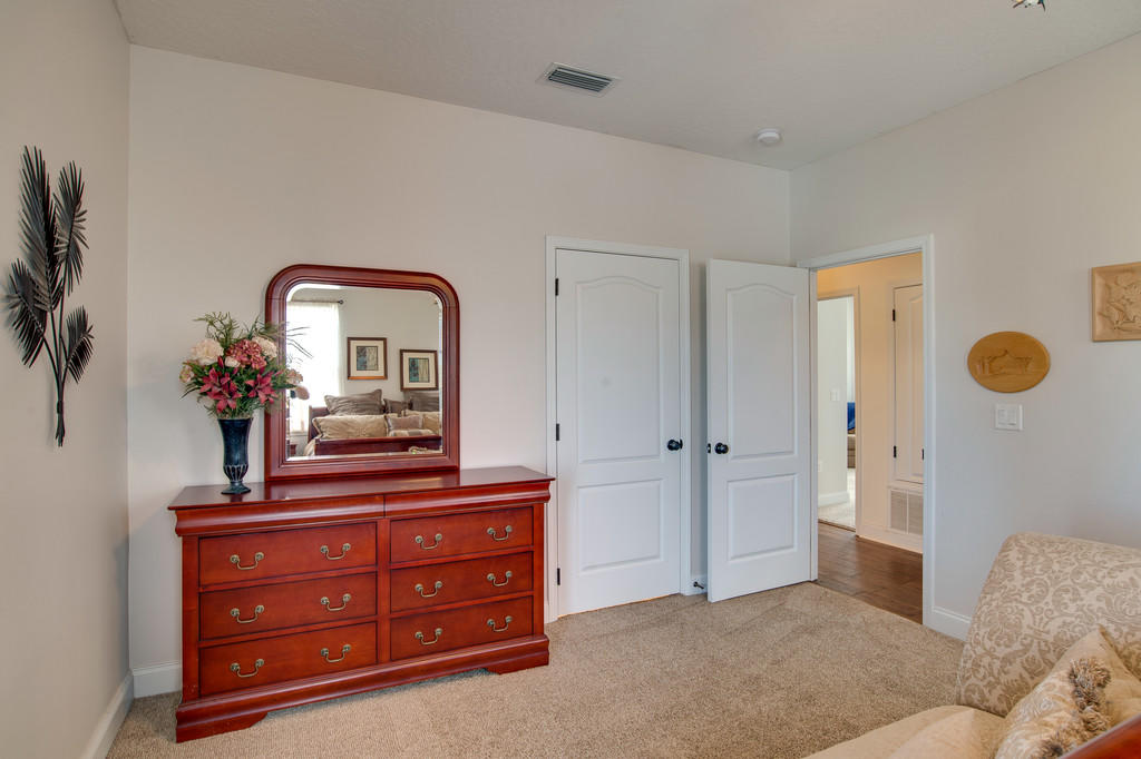 BRIDGEPORT COLONY - Residential
