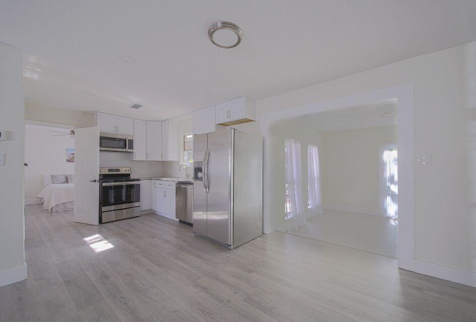 MIRAMAR ESTATES - Residential