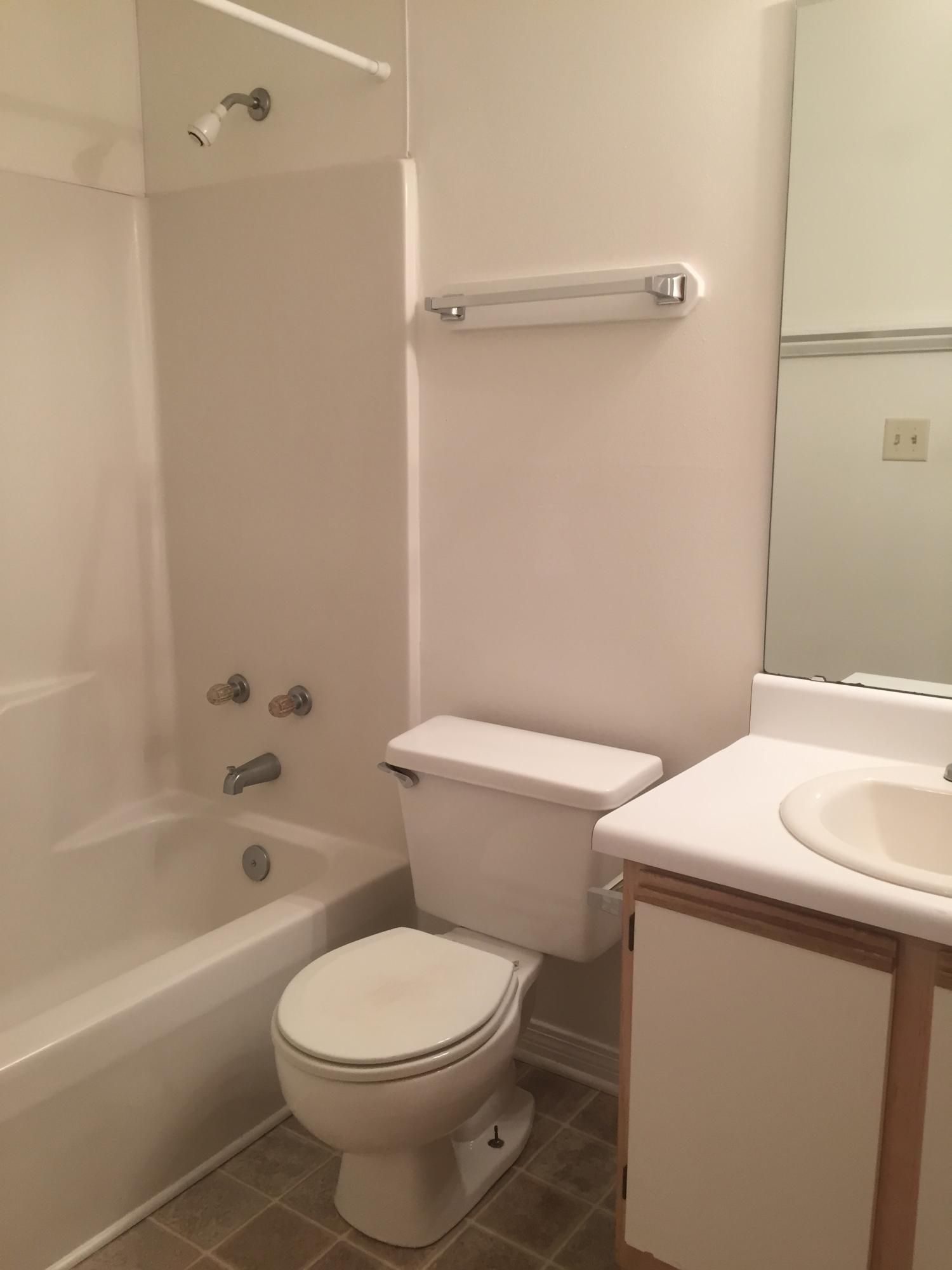 BRADFORD PLACE APT S/D - Residential Lease