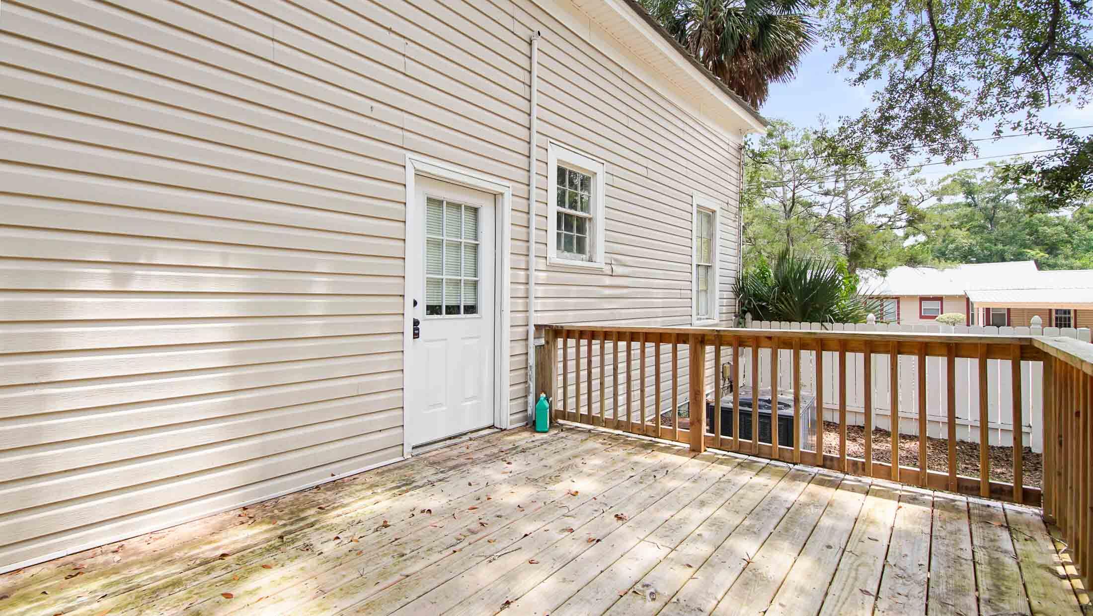 DEFUNIAK SPRINGS TOWN OF - Residential