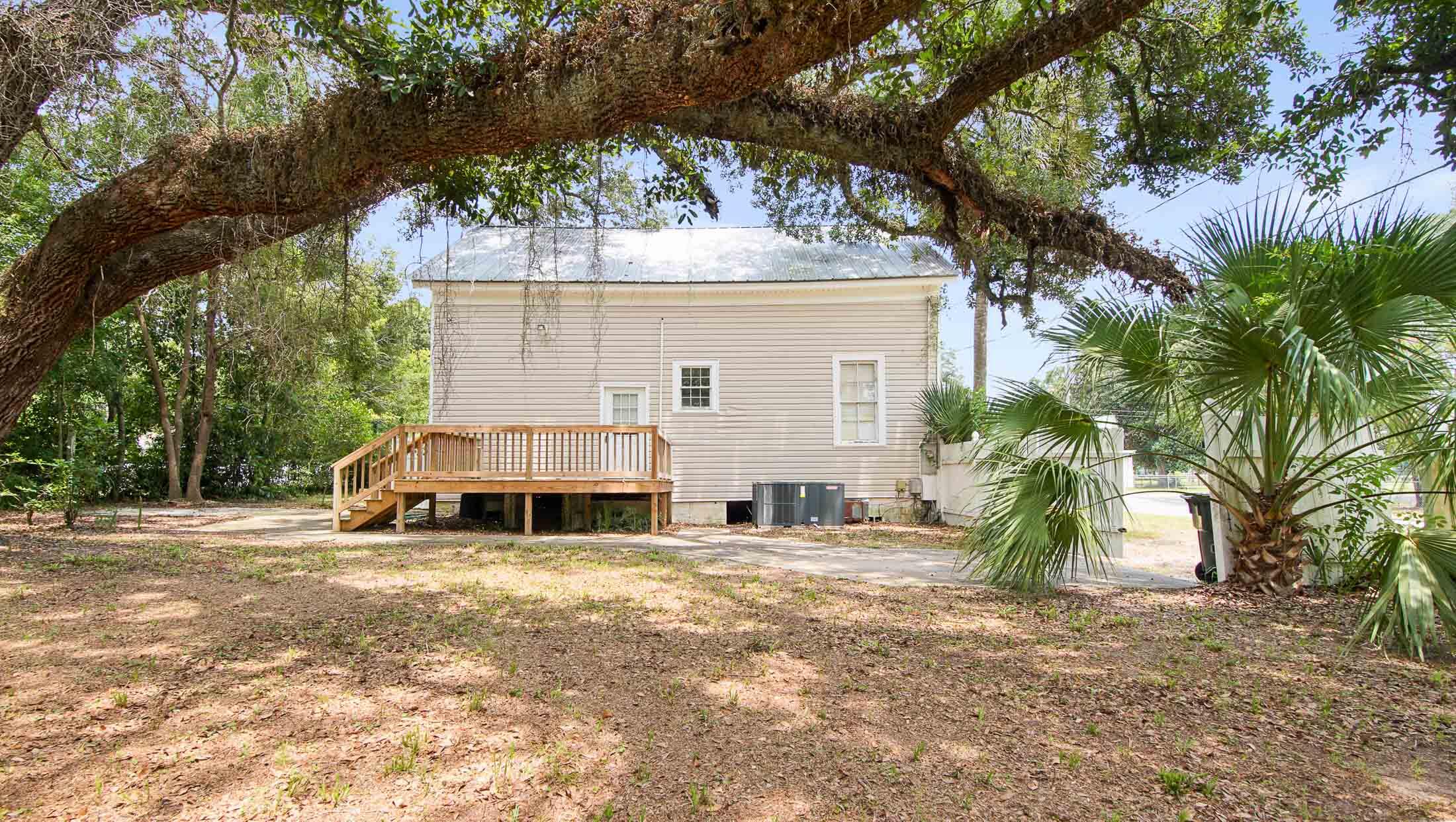 DEFUNIAK SPRINGS TOWN OF - Residential