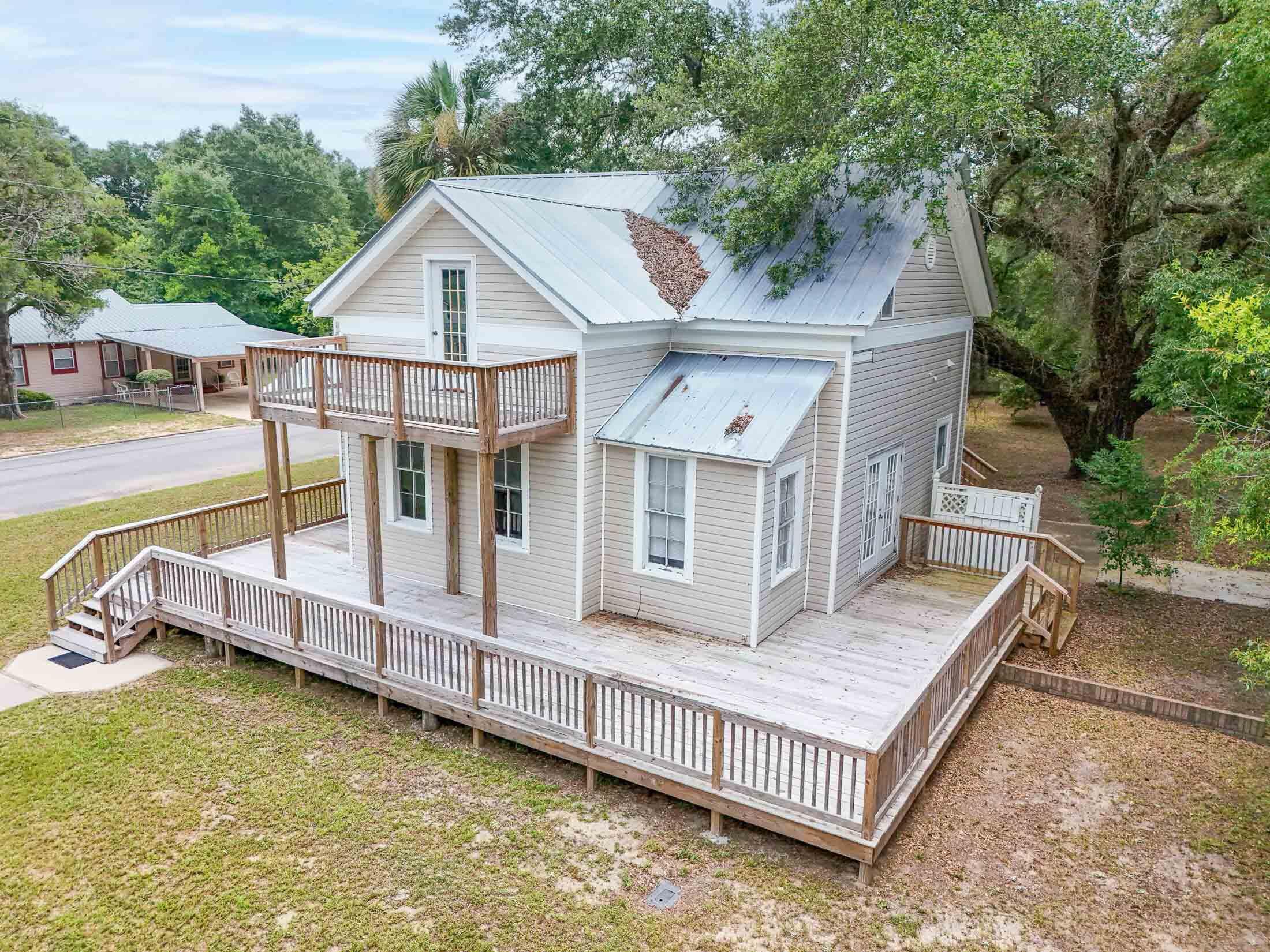 DEFUNIAK SPRINGS TOWN OF - Residential