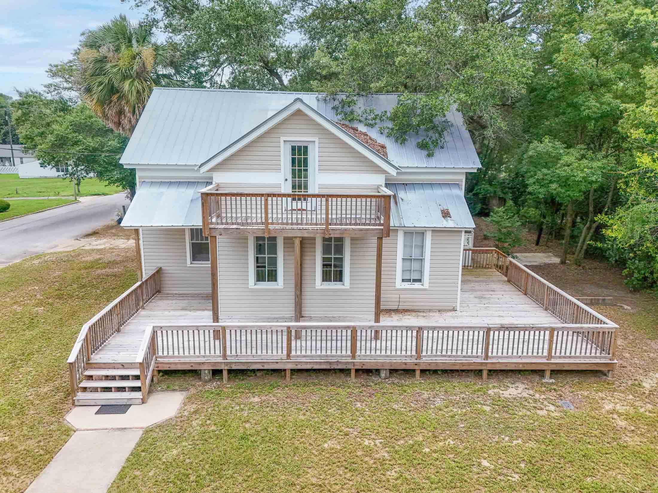 DEFUNIAK SPRINGS TOWN OF - Residential