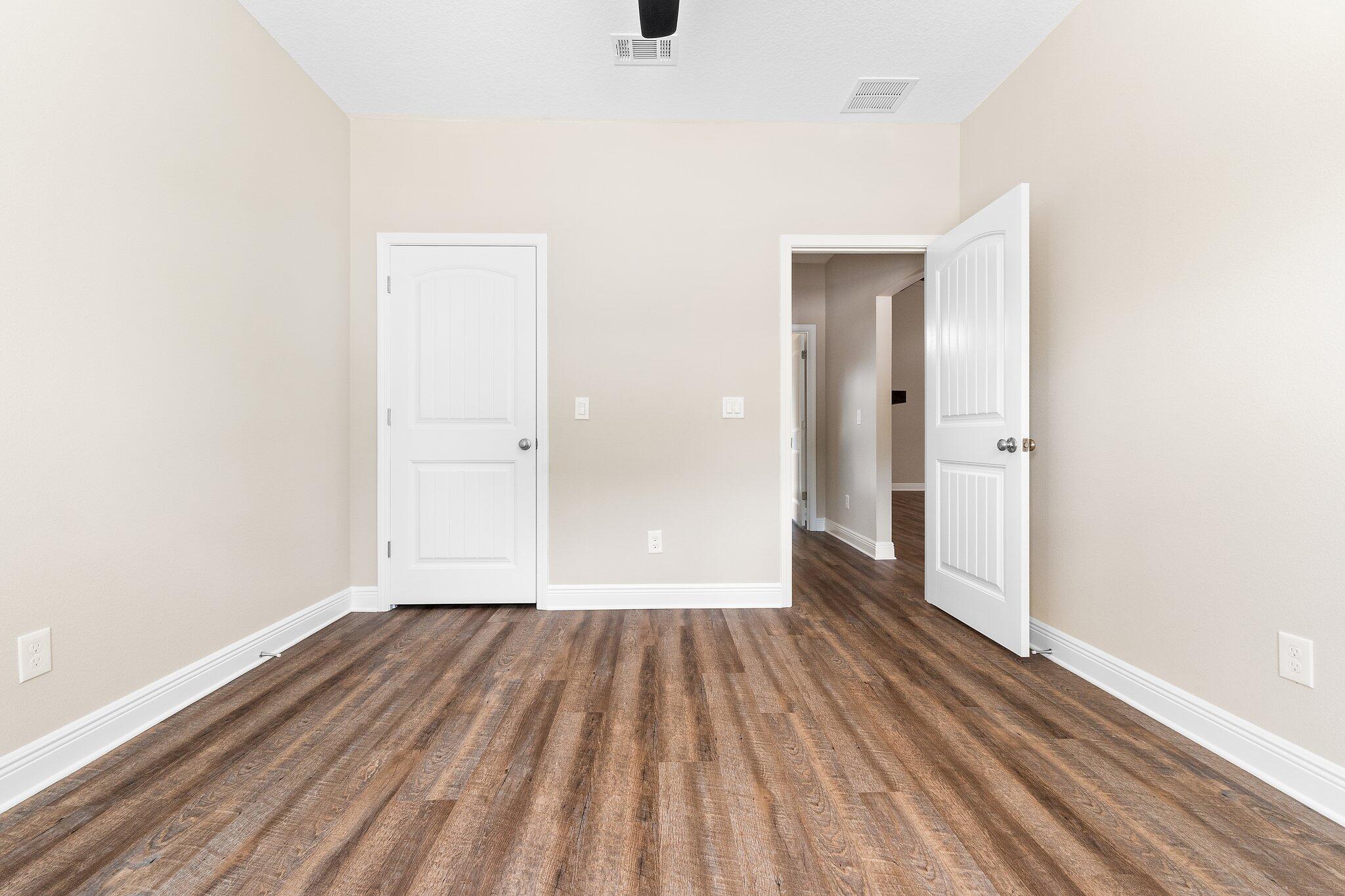 NAVARRE S/D 2ND ADDN - Residential