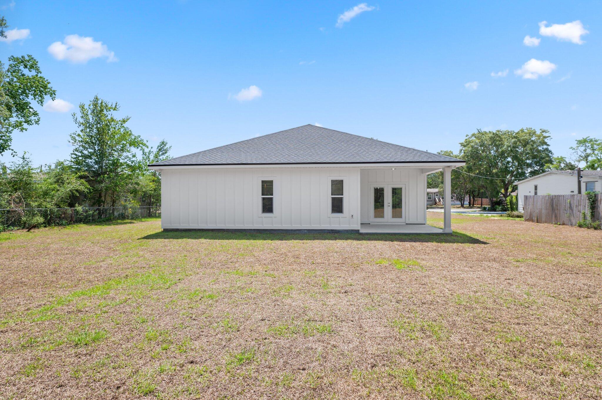 NAVARRE S/D 2ND ADDN - Residential
