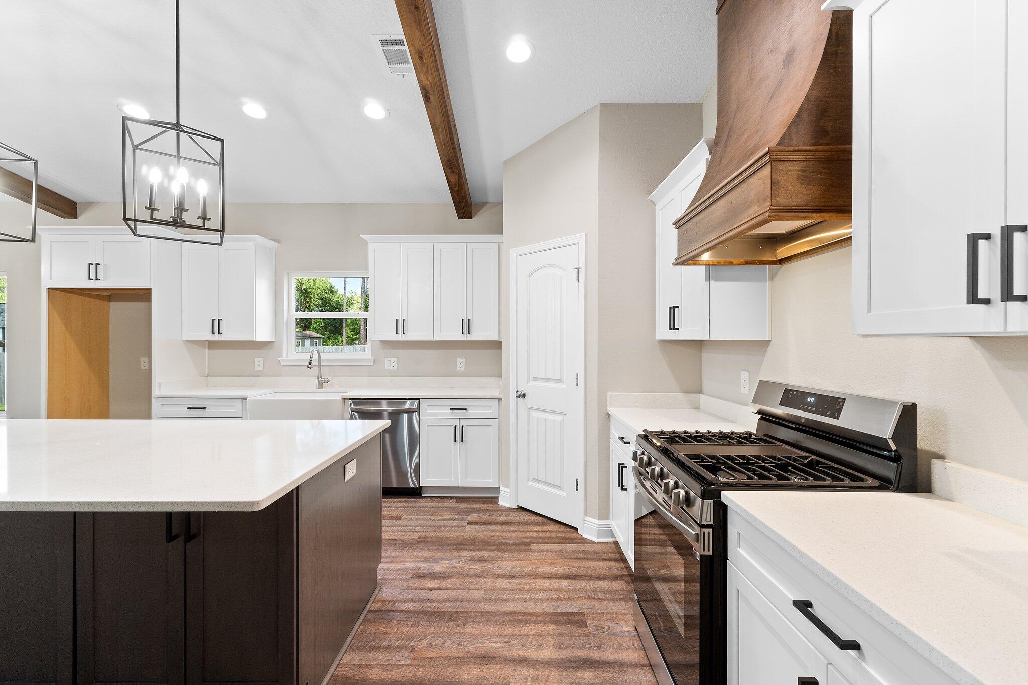 NAVARRE S/D 2ND ADDN - Residential