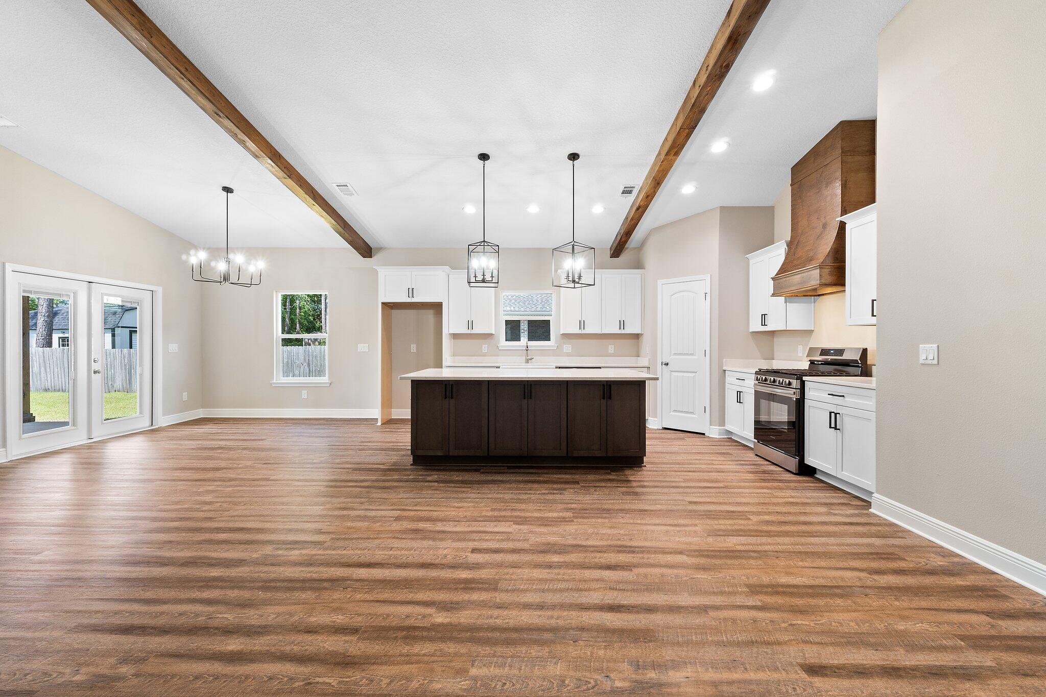 NAVARRE S/D 2ND ADDN - Residential