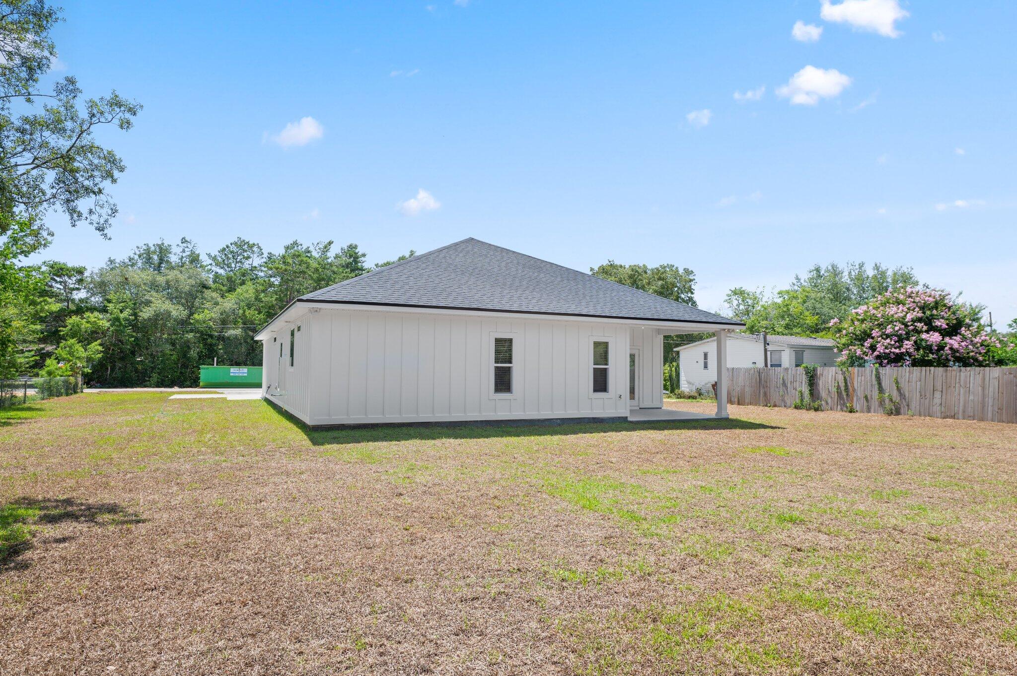 NAVARRE S/D 2ND ADDN - Residential