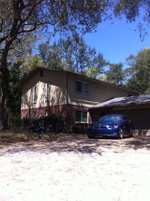 Over 2000 square feet of family living.. This 4 bedroom, 2 and a half bath home is located in Rocky Bayou. Grand updated kitchen will please any cook. Relax in the shaded large Florida room. Enjoy the private spacious corner lot. The owner will consider 1 pet only, under 40 pounds. Pet must be spayed or neutered and at least a year old, no puppies! NO Smoking! Any person 18 years old or older must complete separate applications and pay separate application fees.