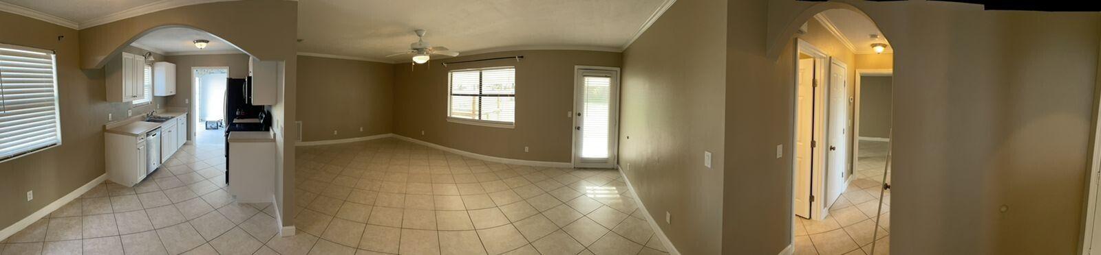 QUIET WOOD - Residential Lease