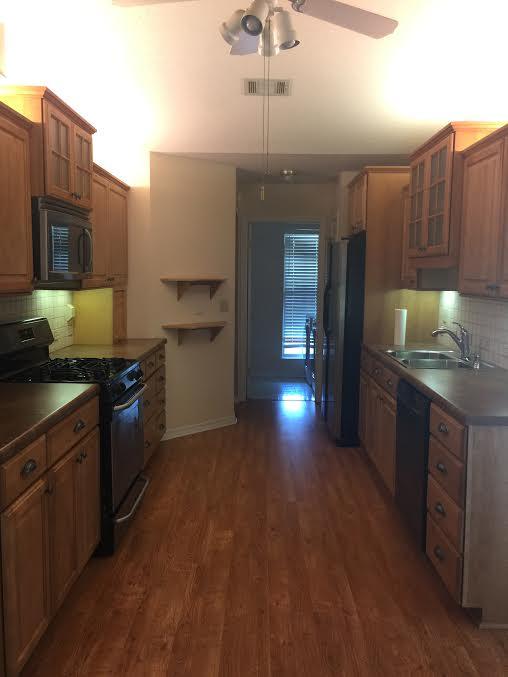 SAVANNAH OAKS - Residential Lease