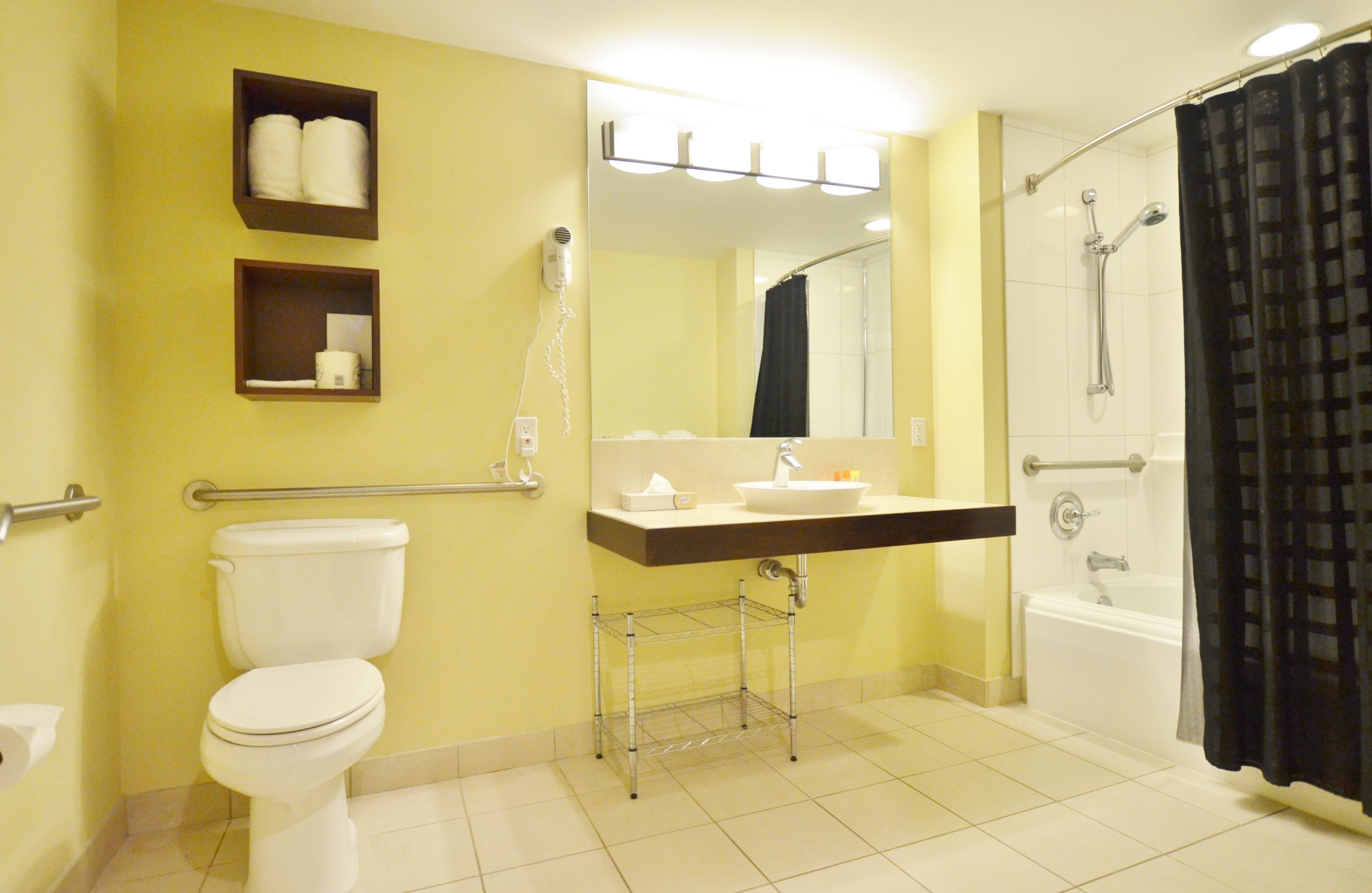 BAHIA CONDO - Residential Lease