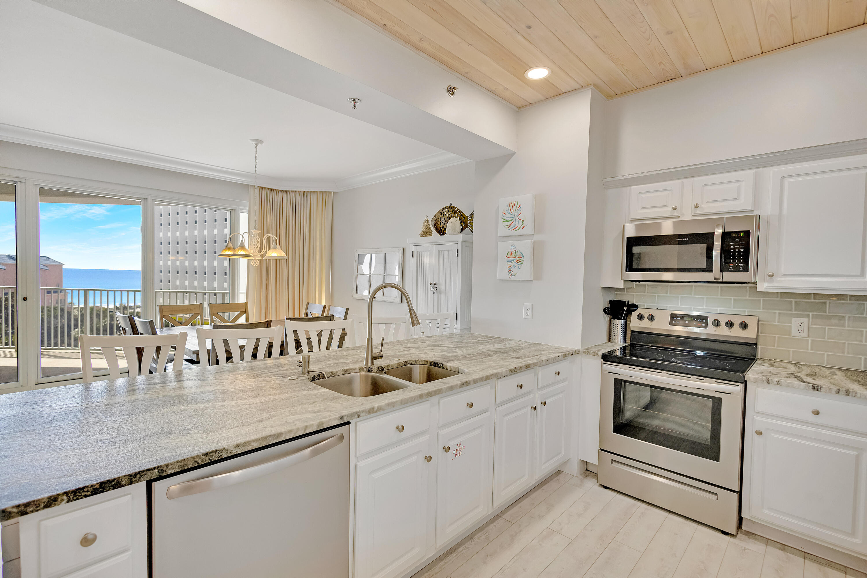 TIDES AT TOPS'L - Residential