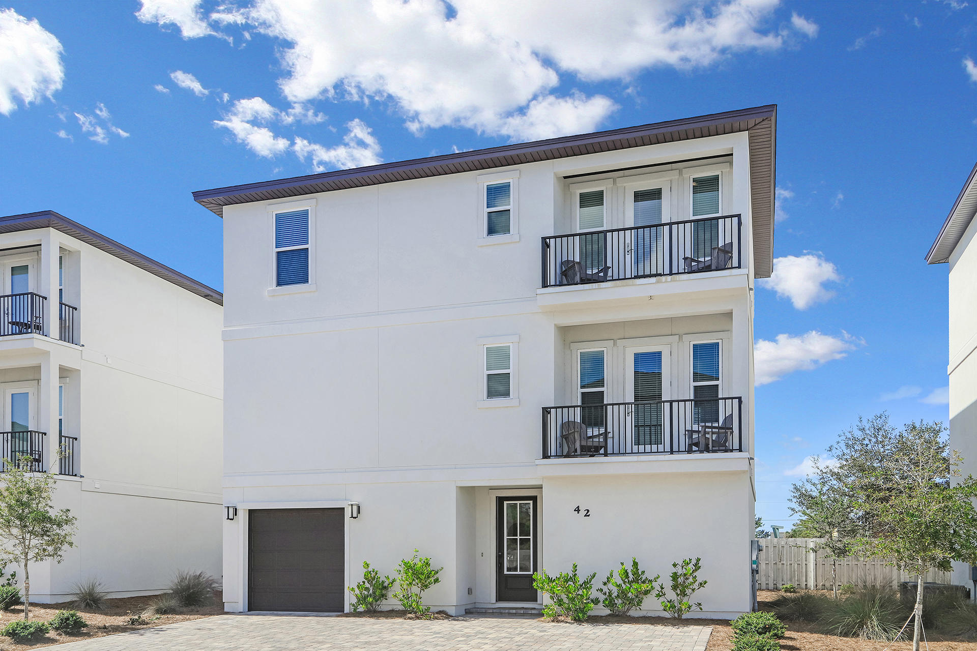 Newer construction in the ''Heart of Crystal Beach.'' FULLY FURNISHED. Walking distance to the beach or take your GOLF CART, which is included. Hidden Palms, which is south of Hwy 98, offers a community pool, lawn service, and more. This 3 story home boast privacy, comfort, and great access to community conveniences and of course our sandy white beaches. Top of the line finishes include tile plank flooring, high ceilings, 8ft doors, custom trim, dual balconies, space for outdoor grilling,  and a modern serene beach decor.  Plus the coveted garage for extra storage. It has it all and it's ready for YOU!
Don't miss out on this turn key vacation rental home that has protentional to earn between $80-$90K annually.