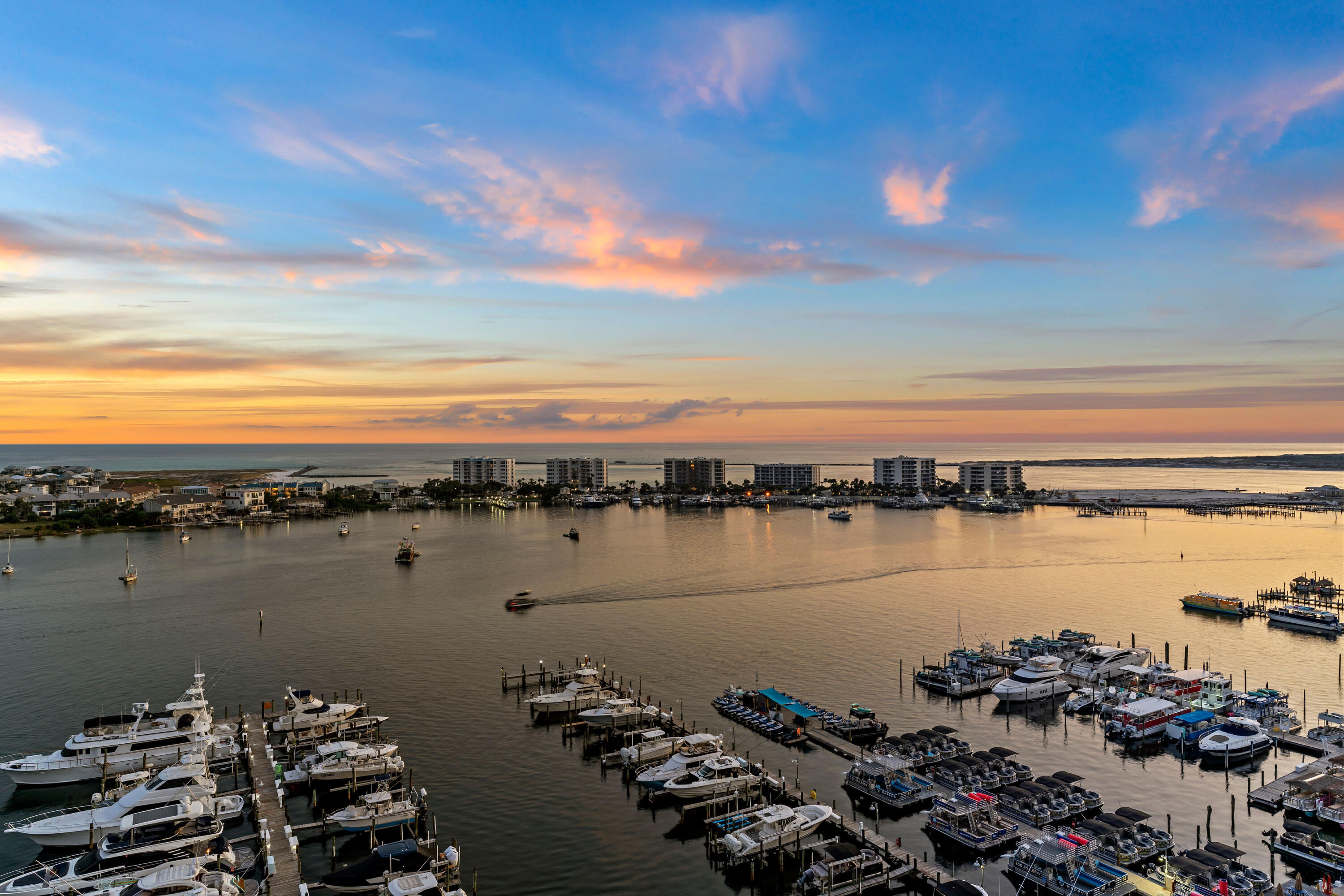DESTIN YACHT CLUB - Residential