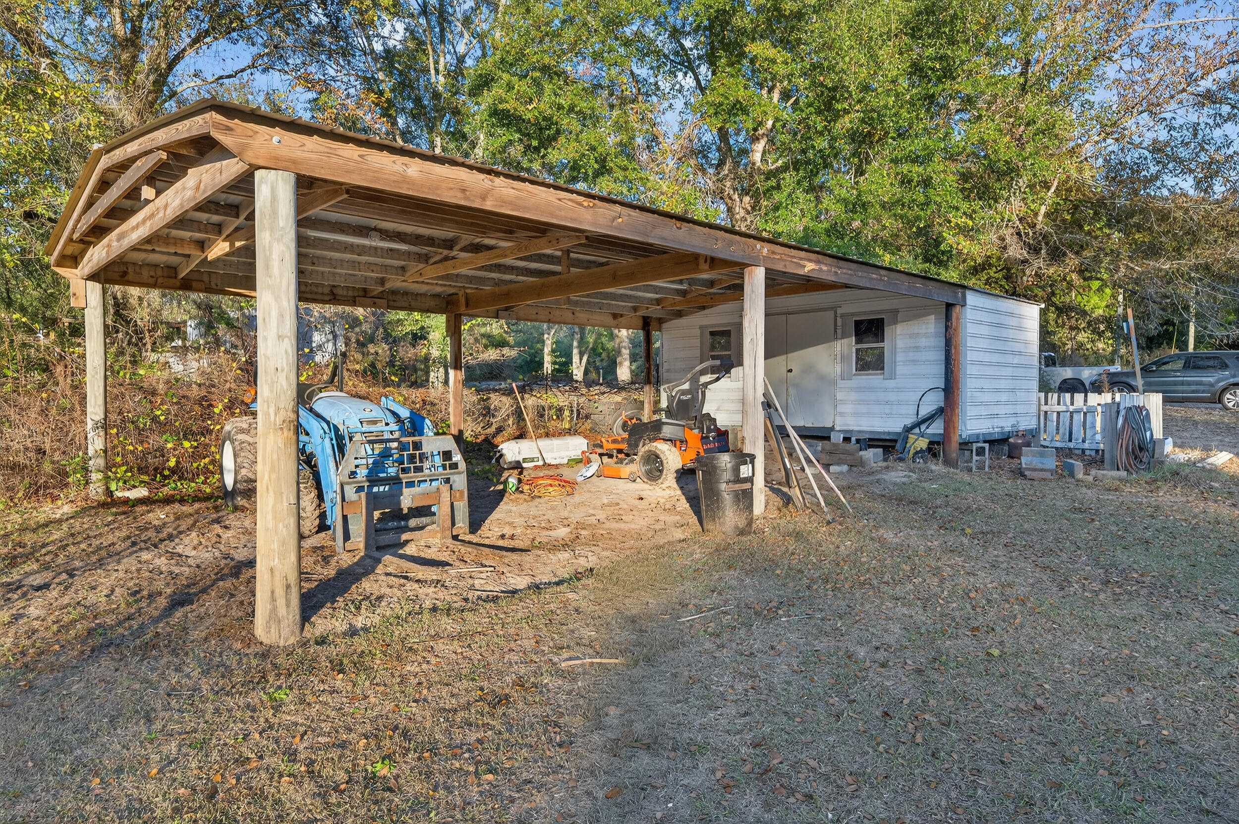 Kings Lake Road - Residential