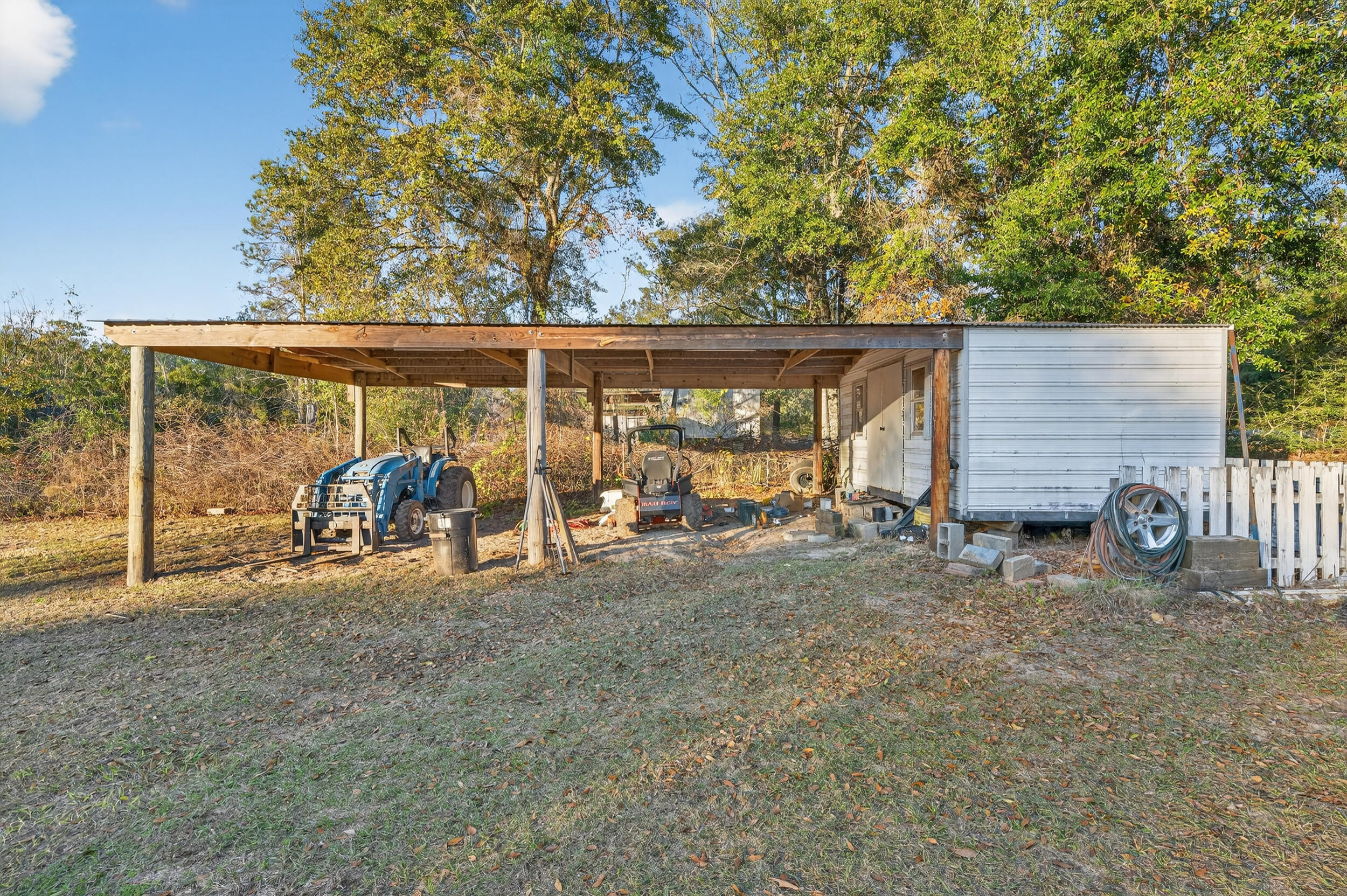 Kings Lake Road - Residential