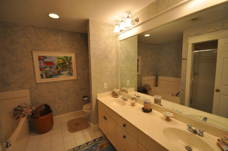 GRAND HARBOUR - Residential Lease