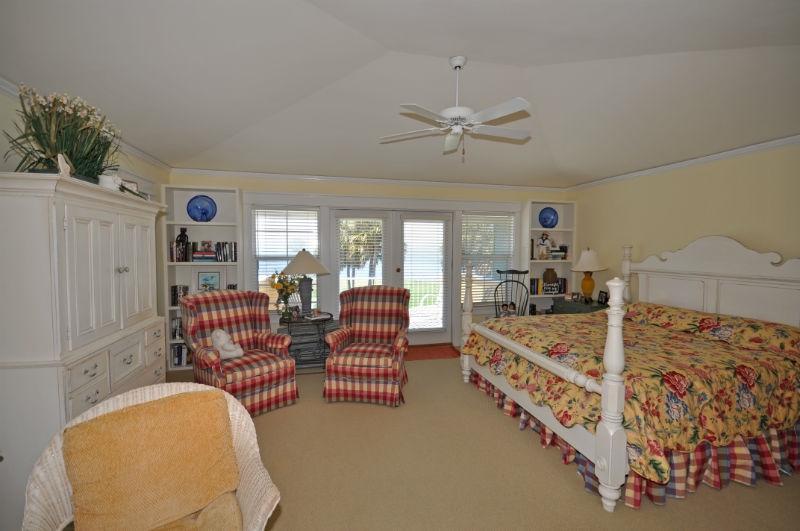 GRAND HARBOUR - Residential Lease