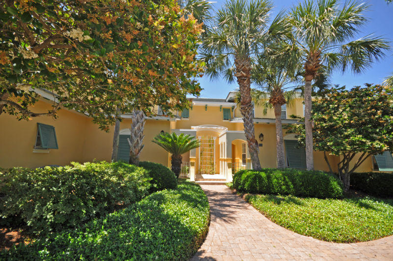 GRAND HARBOUR - Residential Lease