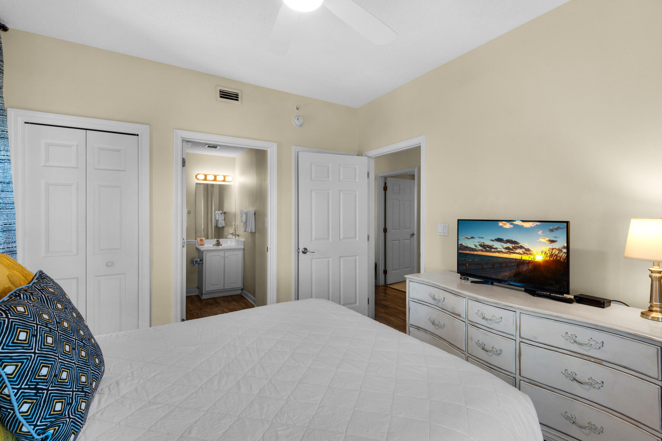 The Inn at Summerwinds - Residential