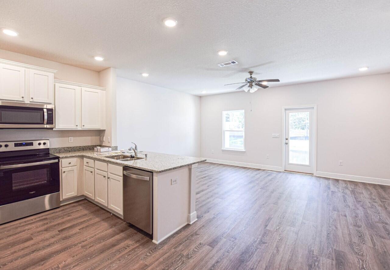 Sandhill Pines - Residential Lease