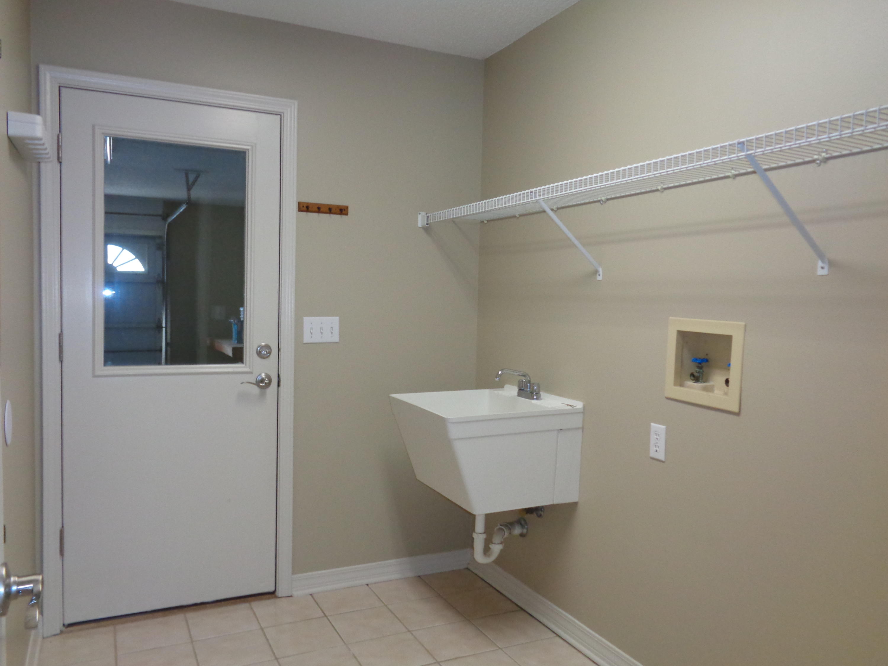PARKWOOD ESTATES PH 1 BLUEWATER BAY - Residential Lease