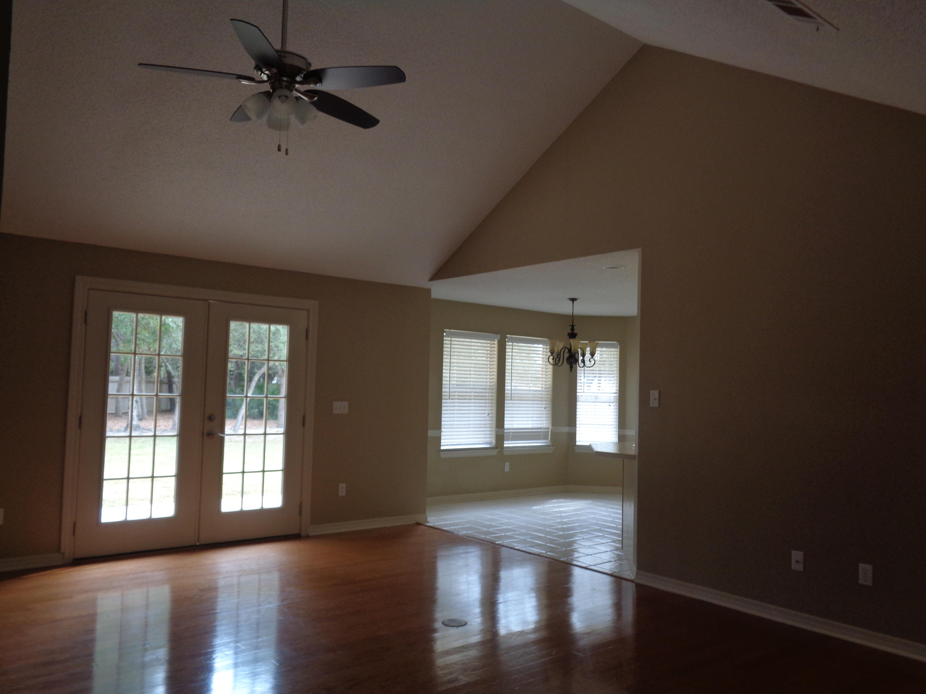 PARKWOOD ESTATES PH 1 BLUEWATER BAY - Residential Lease