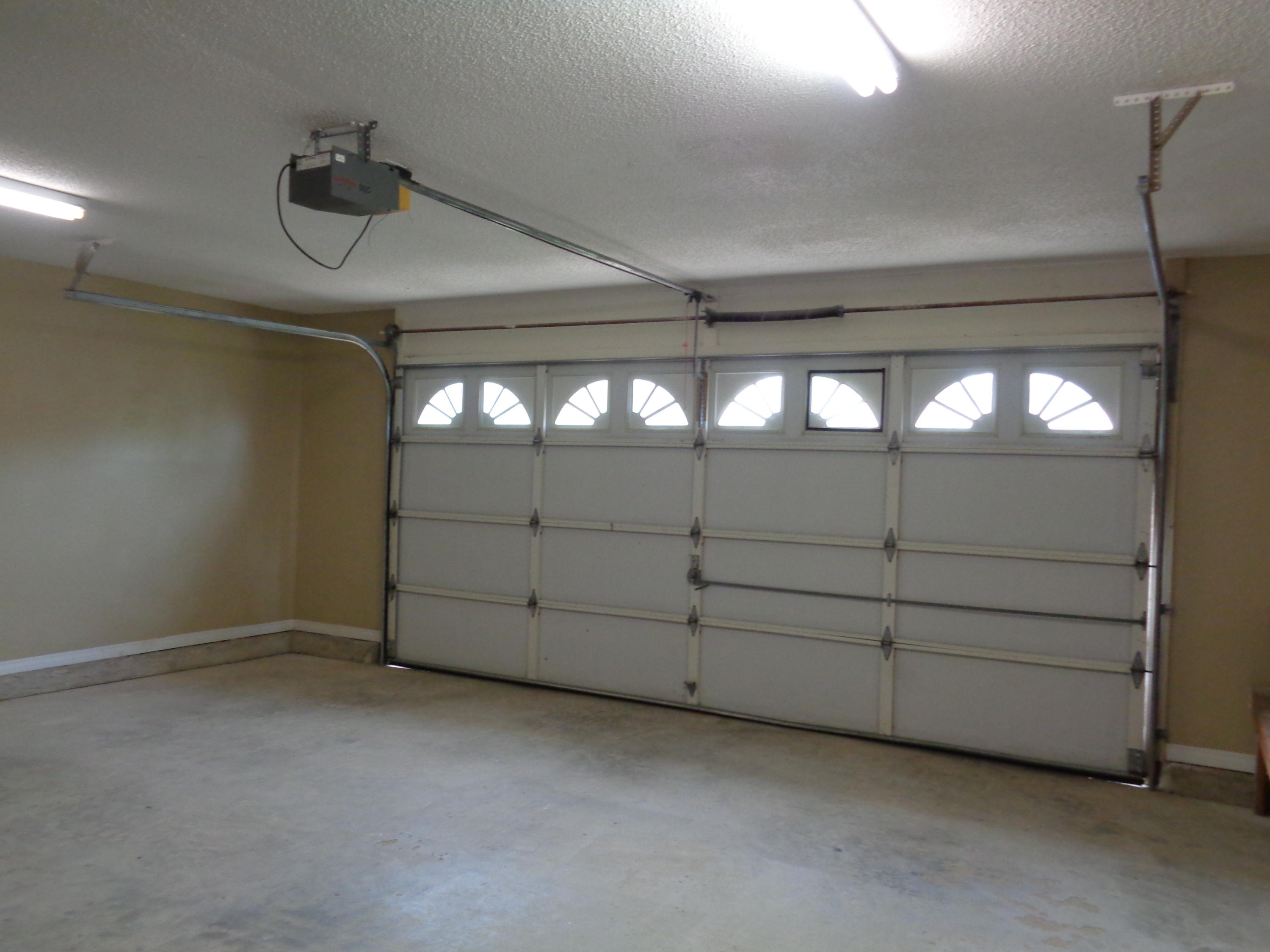 PARKWOOD ESTATES PH 1 BLUEWATER BAY - Residential Lease