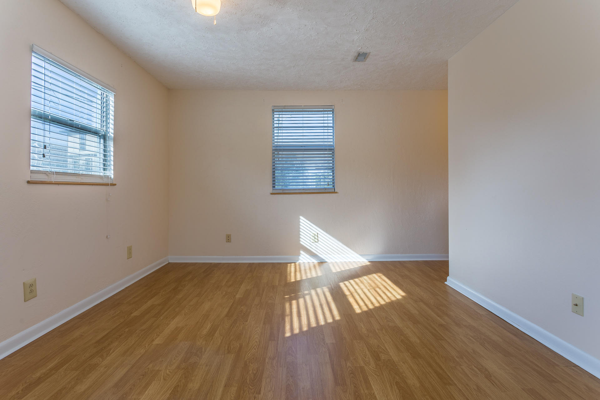 GRAYTON BEACH VILLAGE SQUARE - Residential Lease
