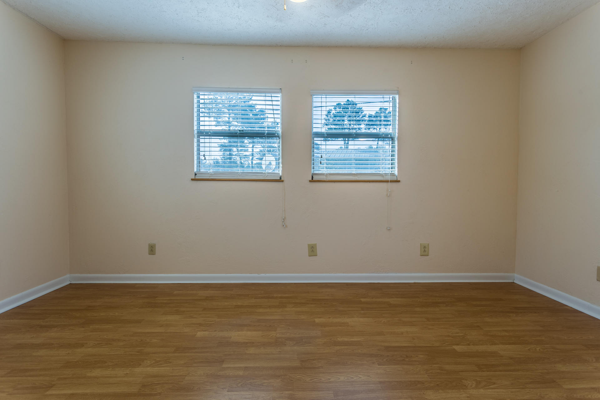 GRAYTON BEACH VILLAGE SQUARE - Residential Lease