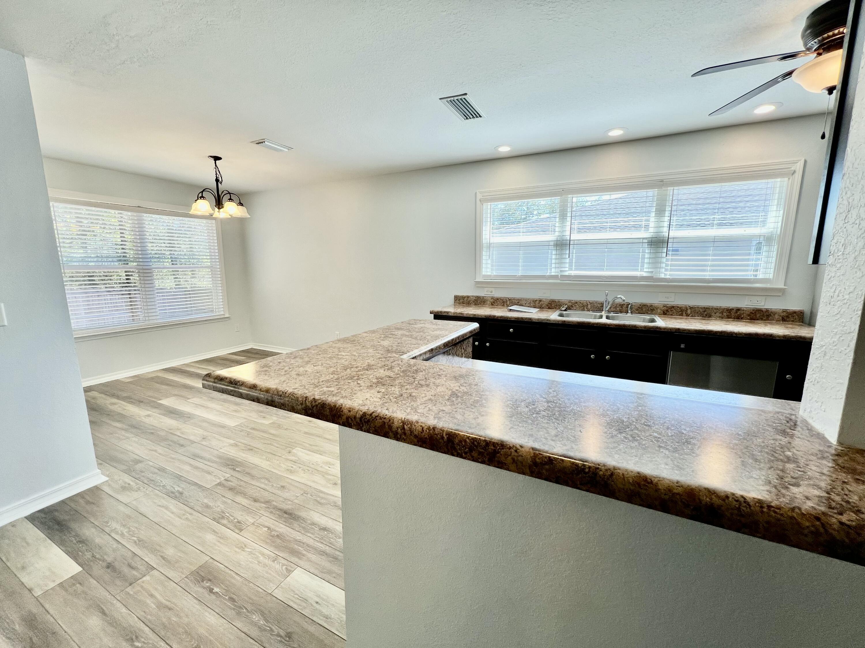 HUNTERS RIDGE - Residential