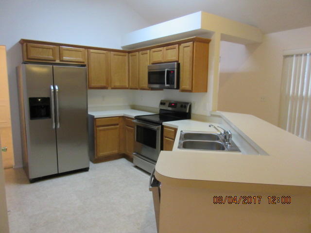 HUNTERS RUN S/D - Residential Lease