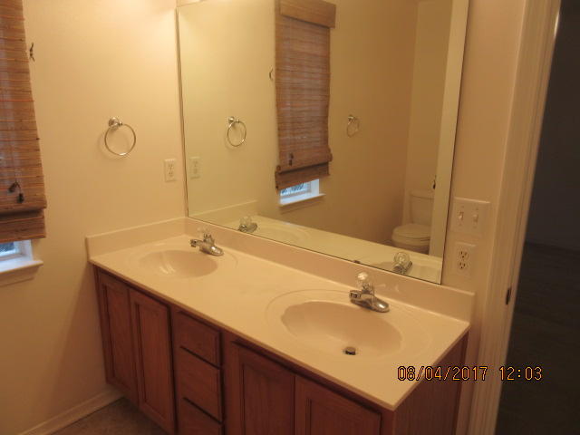 HUNTERS RUN S/D - Residential Lease