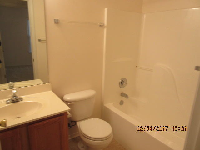 HUNTERS RUN S/D - Residential Lease