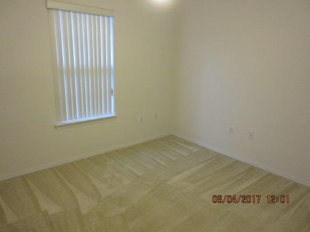 HUNTERS RUN S/D - Residential Lease