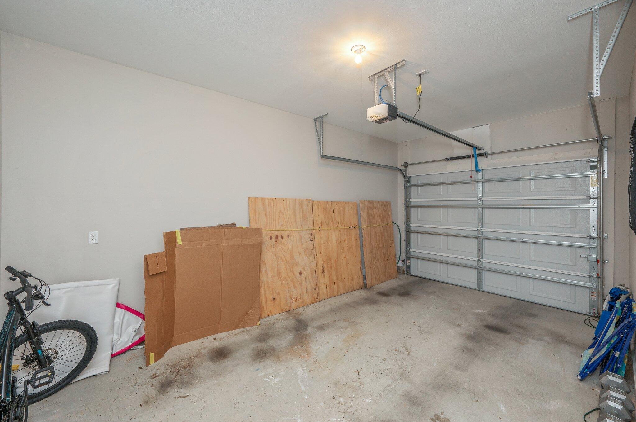 stable lanes - Residential Lease