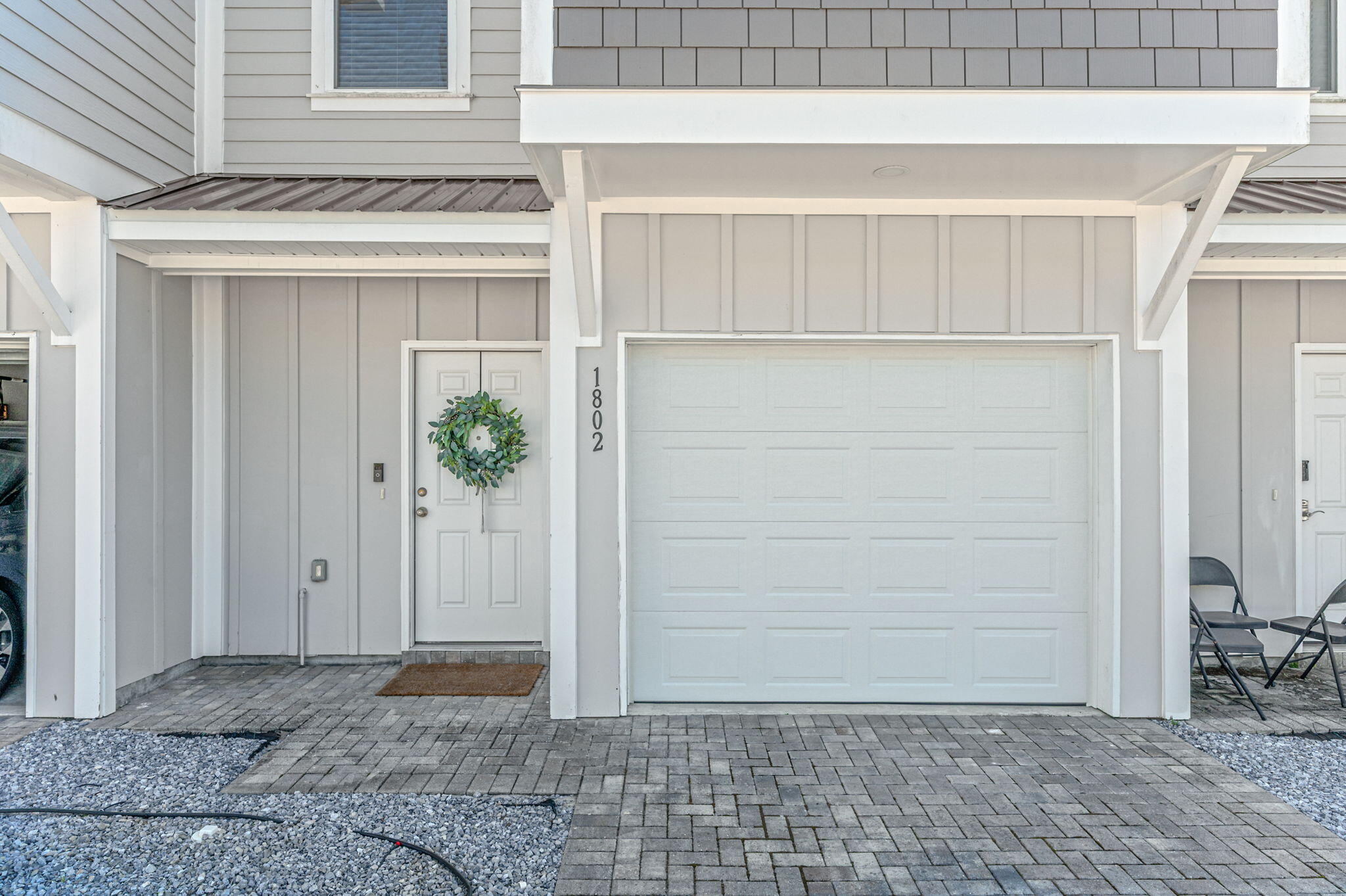 stable lanes - Residential Lease