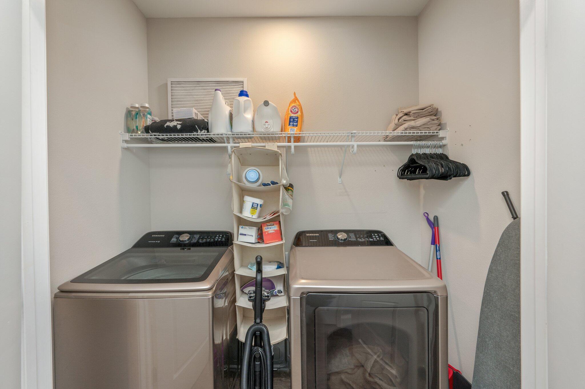 stable lanes - Residential Lease