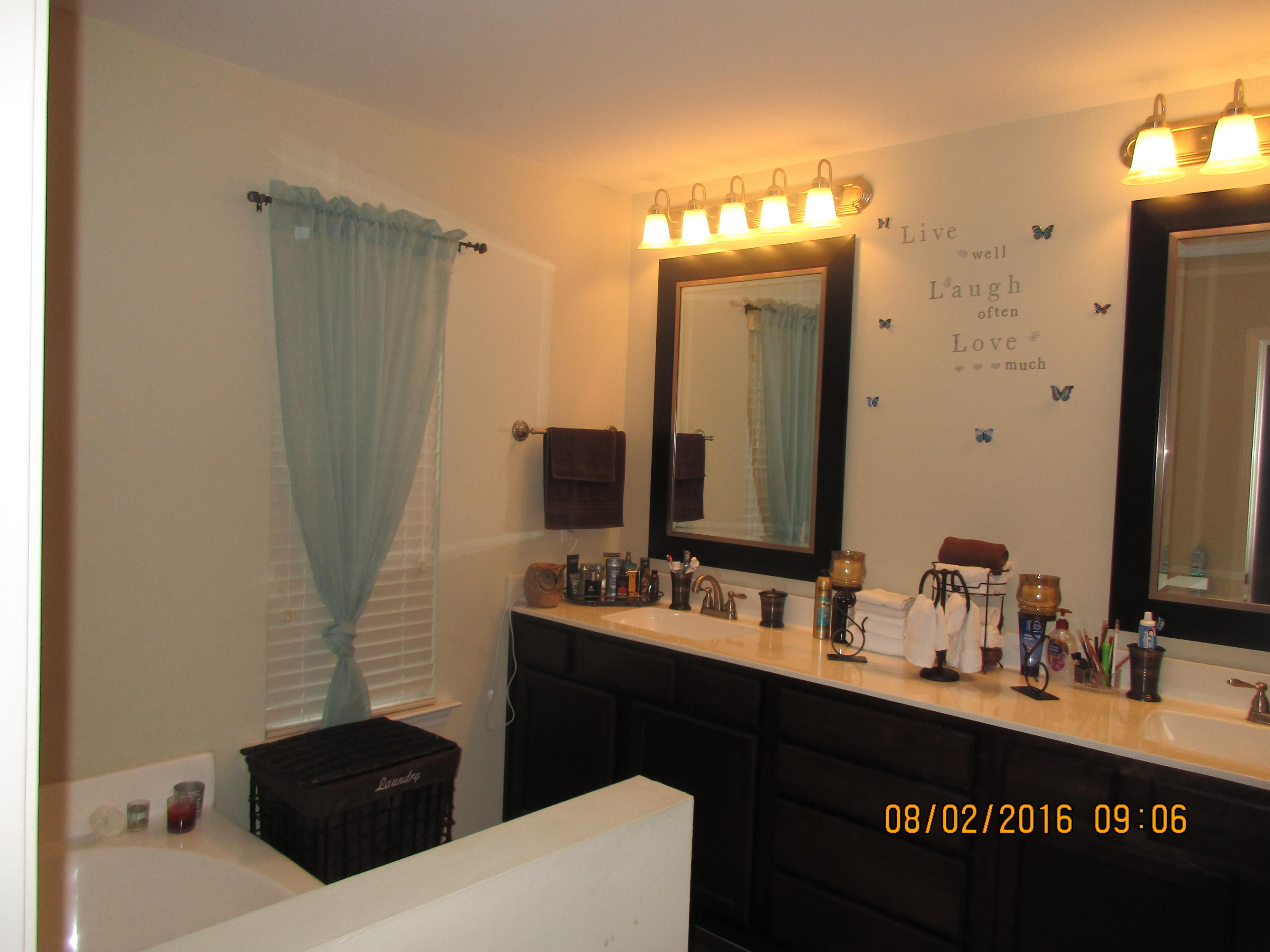 SANDY RIDGE COTTAGES - Residential Lease